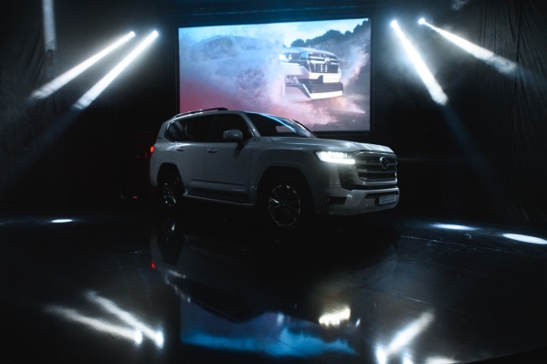 Появления Toyota Land Cruiser 300 автолюбители ждали несколько лет Появления Toyota Land Cruiser 300 автолюбители ждали несколько лет