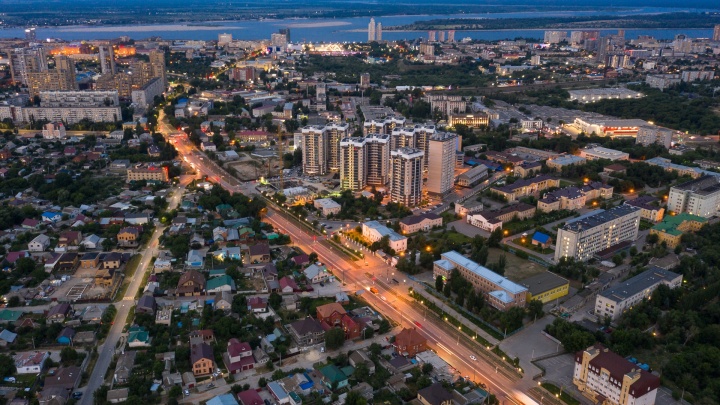Даже пожаловаться некуда: в Волгограде до сих пор обесточены сотни домов в поселке Ангарском