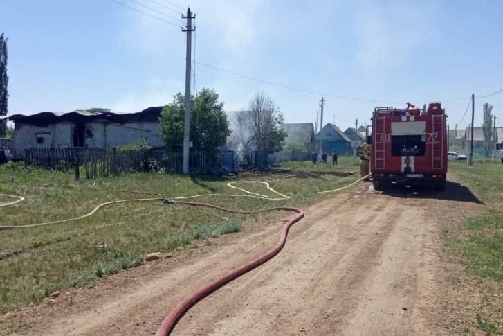 Главу семейства доставили в больницу Главу семейства доставили в больницу