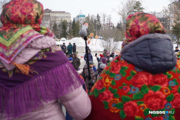 В Омске руководить библиотеками выгоднее, чем танцевальным ансамблем В Омске руководить библиотеками выгоднее, чем танцевальным ансамблем