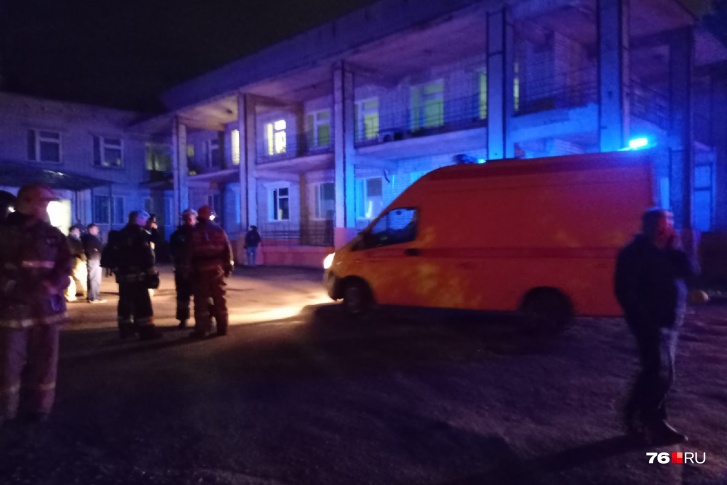 Пожар произошел в ковид-отделении в Ярославле Пожар произошел в ковид-отделении в Ярославле