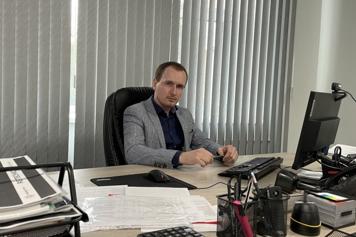Валерий Шушков раньше работал юристом, а теперь будет руководить областными мусороперевозками Валерий Шушков раньше работал юристом, а теперь будет руководить областными мусороперевозками