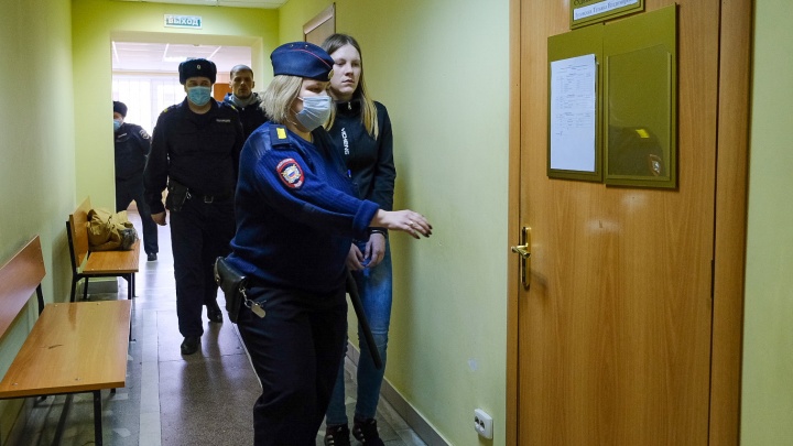 В Челябинске начался суд над женщиной, обвиняемой в убийстве сына и инсценировке его похищения