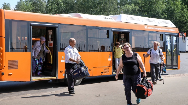 «С автобусами работает закон подлости»: больше половины нижегородцев недовольны работой общественного транспорта