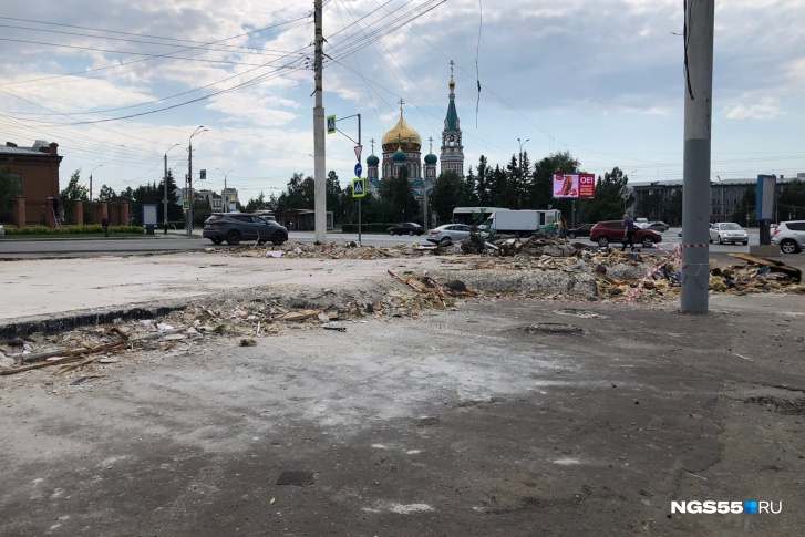 Основную часть мусора уже убрали Основную часть мусора уже убрали