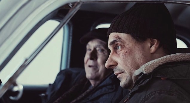 Кадр из сериала «Везёт»