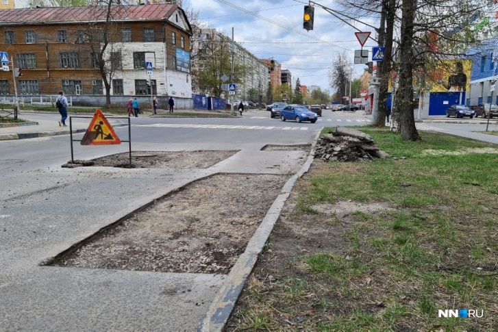 Ремонт дороги начался на ключевых улицах Нижнего Новгорода Ремонт дороги начался на ключевых улицах Нижнего Новгорода
