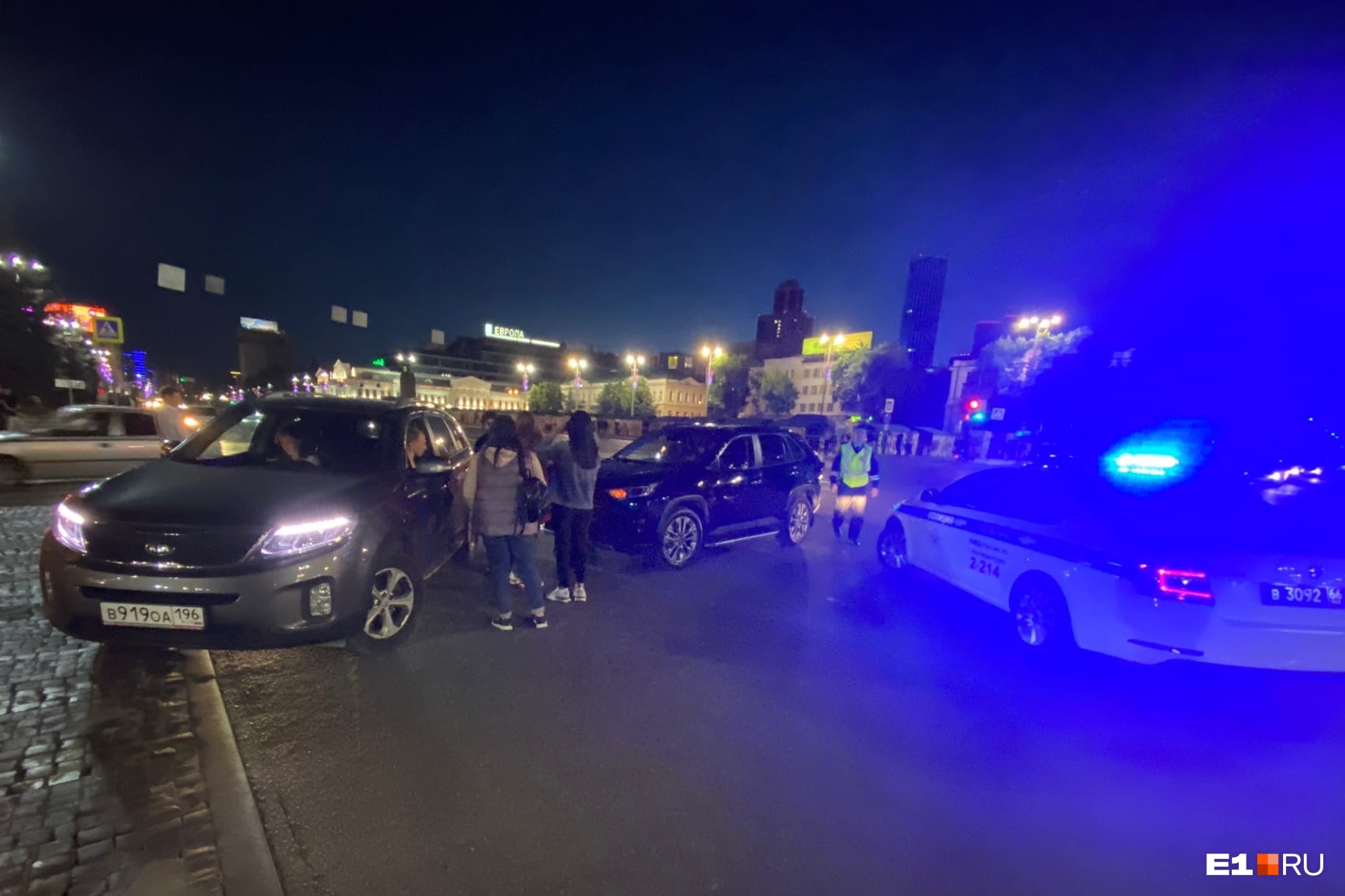 «Насчитали, будто я на машине ехал»: в Екатеринбурге с самокатчика требуют сотни тысяч за столкновение с авто