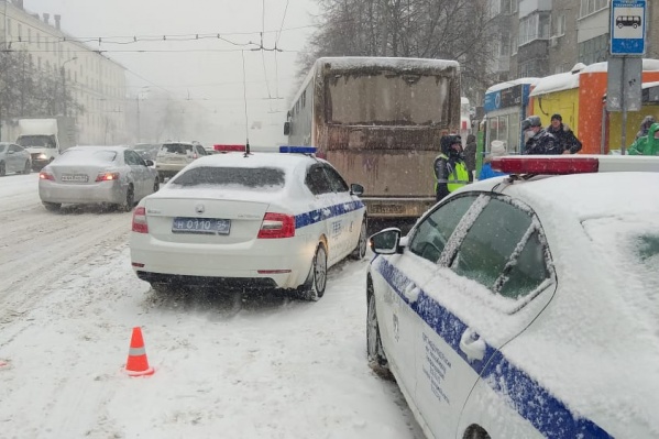 На место происшествия выехали врачи скорой медицинской помощи На место происшествия выехали врачи скорой медицинской помощи