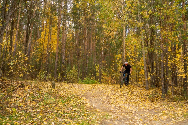 Заядлые велосипедисты в эти выходные официально закроют летний сезон