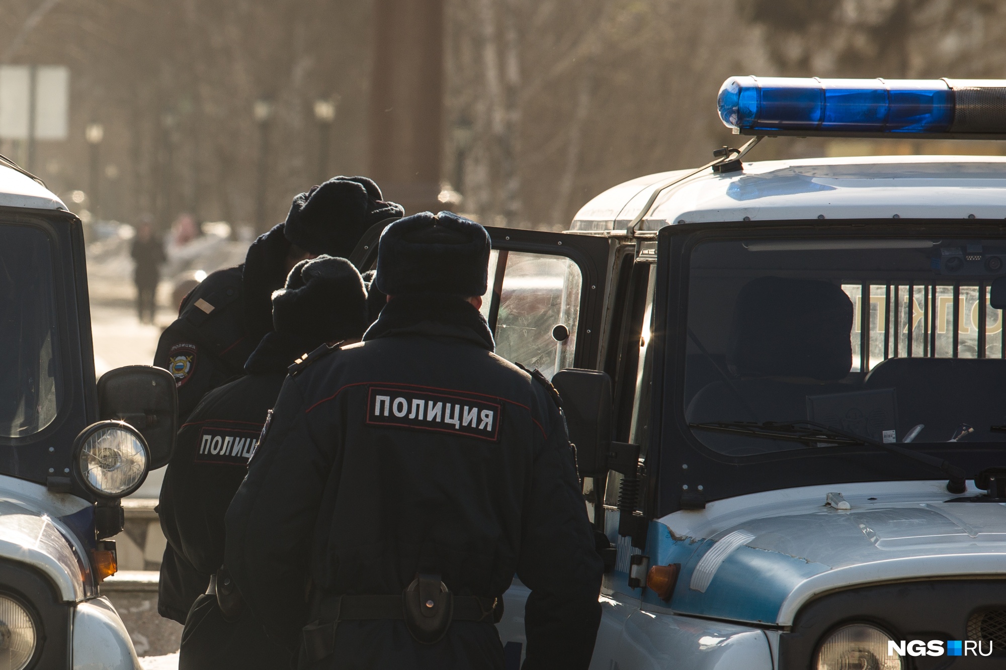 Сам позвонил в полицию: в МВД рассказали подробности убийства 29-летней женщины в Бердске