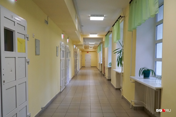 Так выглядит коридор в одном из отделений краевой психиатрической больницы