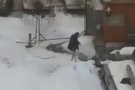 Жильцы возмущены поведением охранников Жильцы возмущены поведением охранников