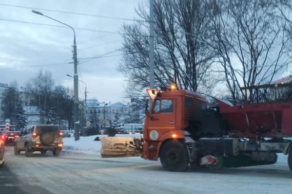В ГИБДД констатировали, что дороги в Ярославле убирают недостаточно хорошо В ГИБДД констатировали, что дороги в Ярославле убирают недостаточно хорошо