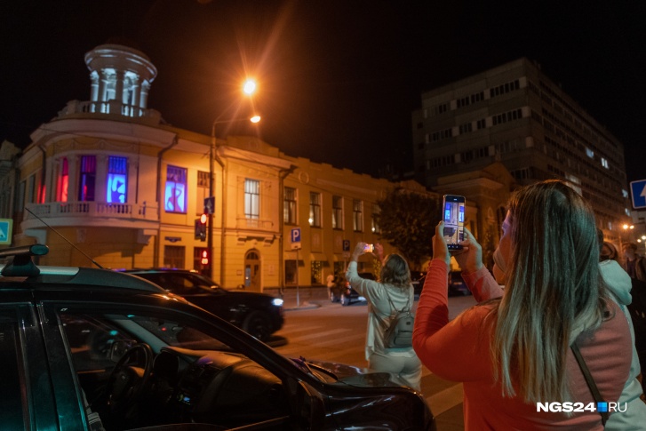Красноярцы не только увидели шоу, но и выбирали лучших танцоров Красноярцы не только увидели шоу, но и выбирали лучших танцоров