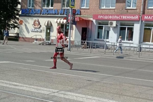 Мужчина вел себя неадекватно Мужчина вел себя неадекватно