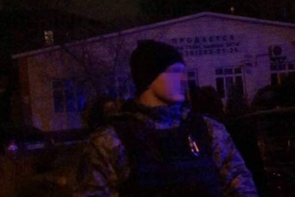 Полицейского, применившего оружие, задержали Полицейского, применившего оружие, задержали
