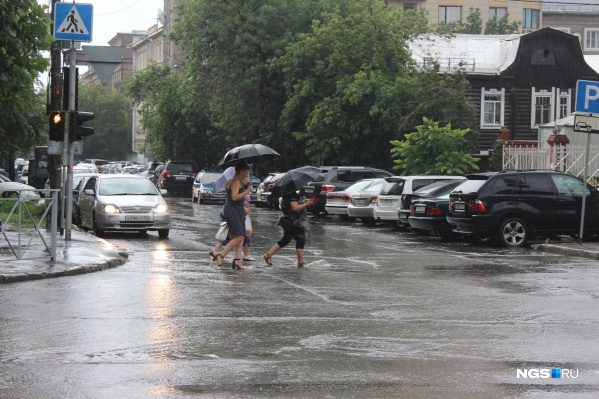 В городе ожидаются дожди и грозы В городе ожидаются дожди и грозы
