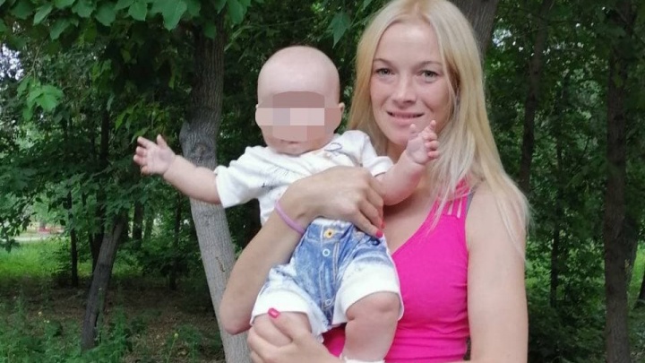 Молодую мать с полуторагодовалой дочерью разыскивают в Челябинске