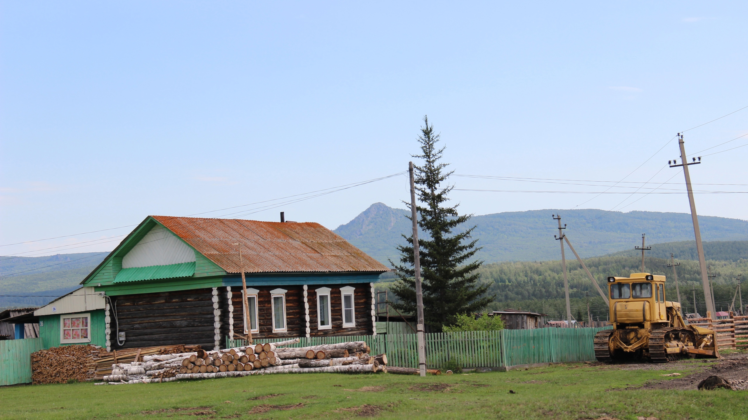 Вид на гору Арвякрязь из башкирской деревни Шигаево