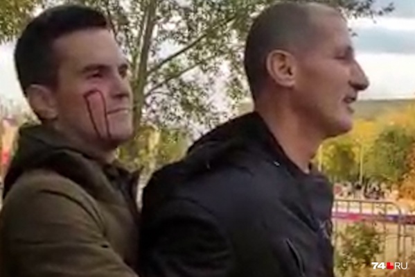 По заявлению пострадавшего в драке на набережной (слева) полиция возбудила административное дело По заявлению пострадавшего в драке на набережной (слева) полиция возбудила административное дело