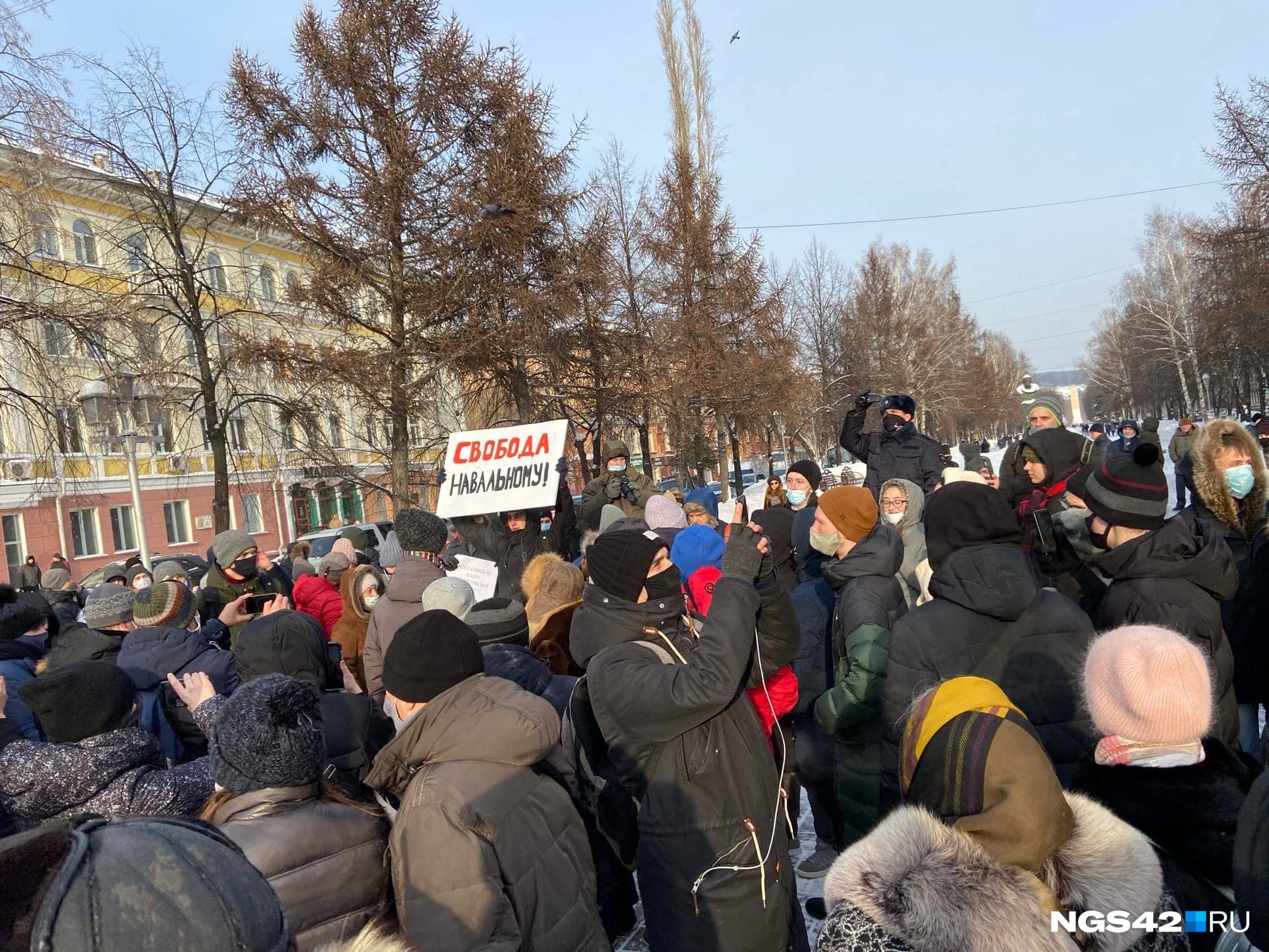 В Кемерово задержали двух участников шествия в поддержку Навального