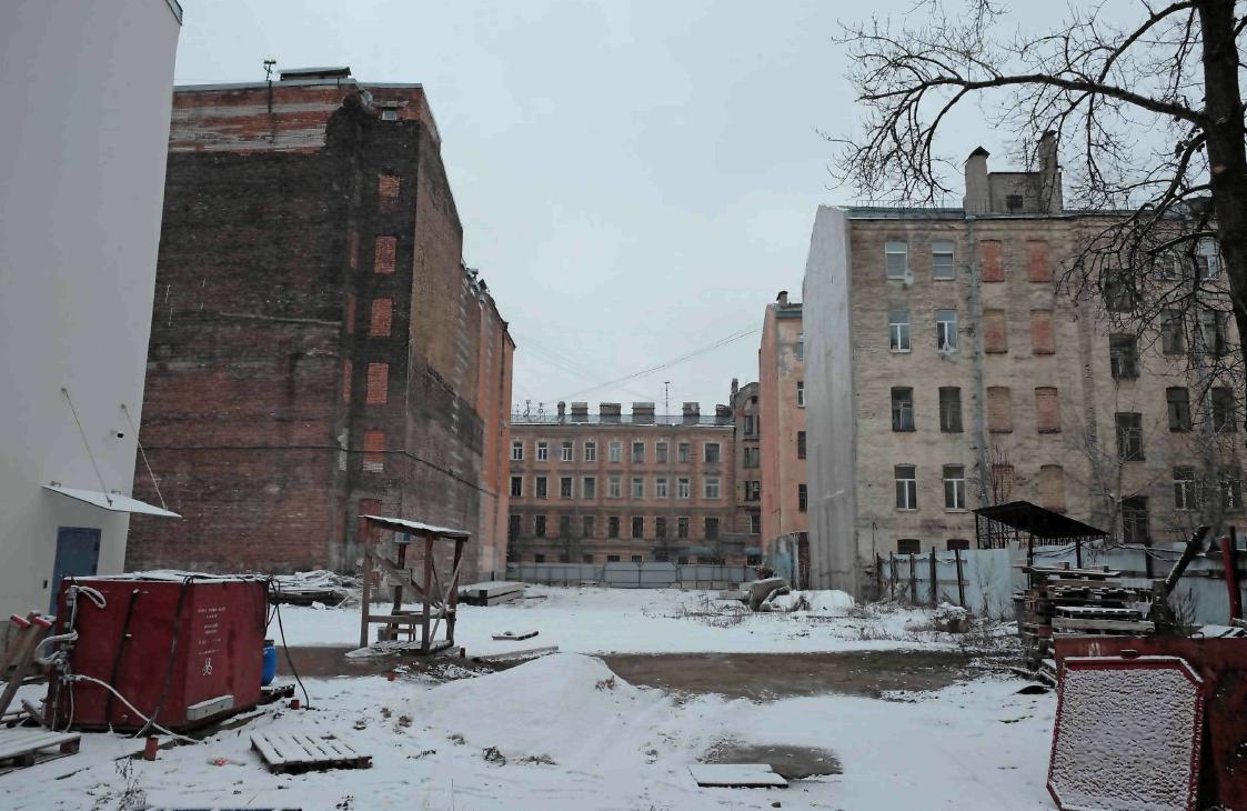 Аракчеевские казармы на Шпалерной станут общественным пространством.  Историю обещают сохранить | 30.04.2021 | Санкт-Петербург - БезФормата