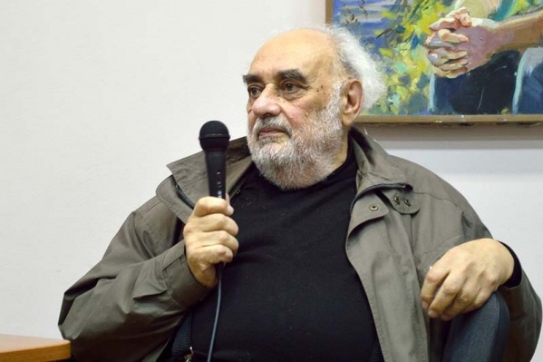 Мендель Иудович Футлик на открытии персональной выставки в Пушкинской библиотеке в 2018 году Мендель Иудович Футлик на открытии персональной выставки в Пушкинской библиотеке в 2018 году
