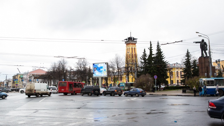 В Ярославле у въезда на Красную площадь поставят дополнительный светофор