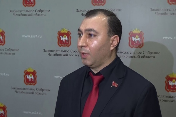 Арман Аракелян в Заксобрании представляет КПРФ Арман Аракелян в Заксобрании представляет КПРФ