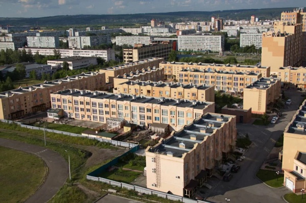 Если деньги копятся на спецсчете дома, то в выборе работ ограничений фактически нет — только размер собранной суммы Если деньги копятся на спецсчете дома, то в выборе работ ограничений фактически нет — только размер собранной суммы