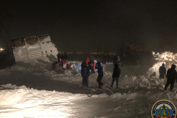 Лавина сошла во втором часу ночи Лавина сошла во втором часу ночи 