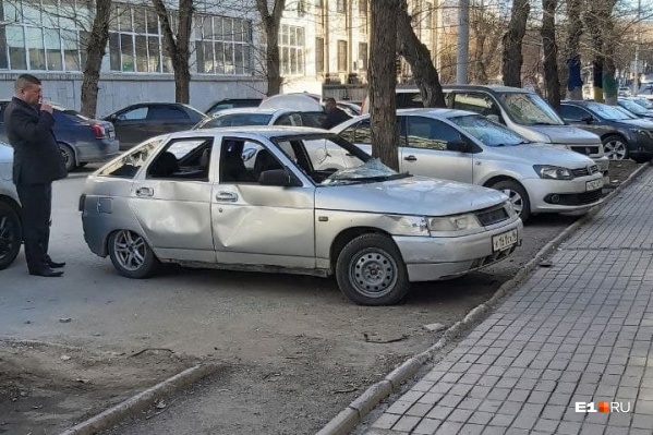 Всё произошло на улице Тургенева Всё произошло на улице Тургенева