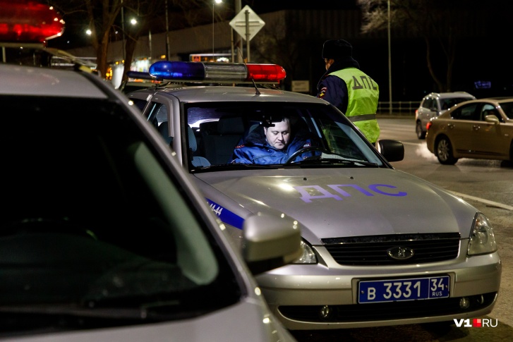 Два автомобиля вылетели в кювет Два автомобиля вылетели в кювет