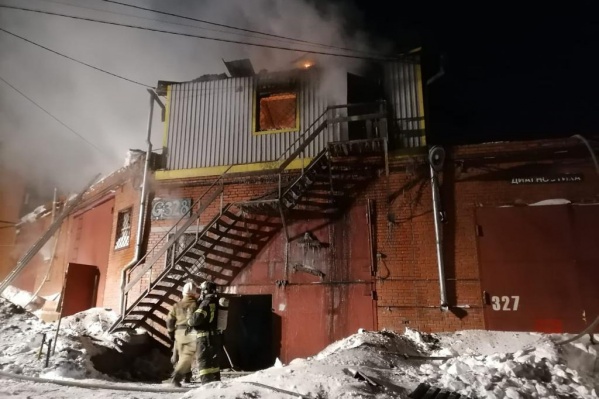На пожар реагировали 66 человек и 21 единица техники На пожар реагировали 66 человек и 21 единица техники