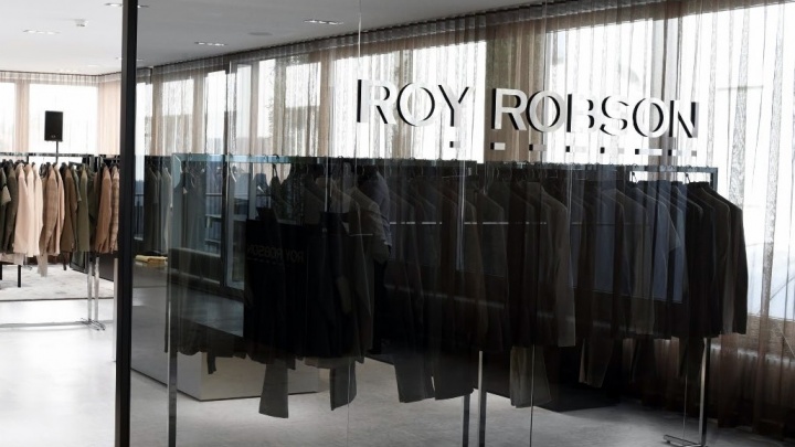 Модная. Мужская. Со скидкой: в салонах одежды Roy Robson и Bugatti на новые коллекции снизили цены