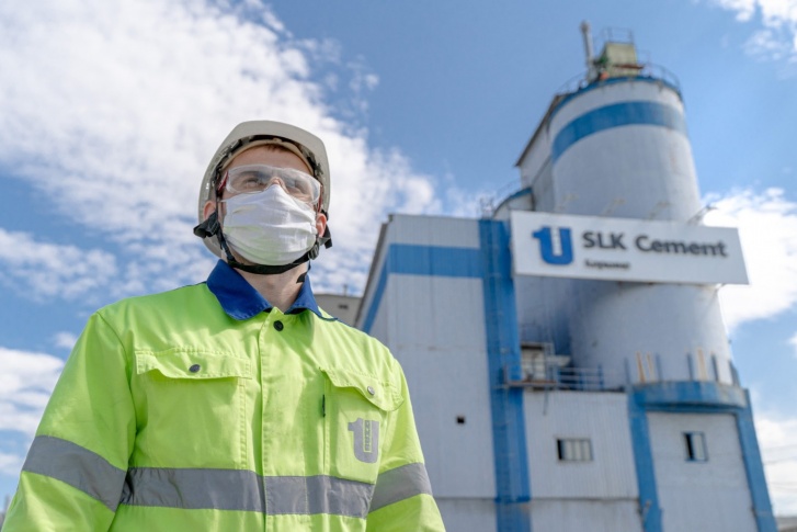 SLK Cement — крупное, развивающееся предприятие. Достойным кандидатам здесь готовы предложить интересные условия труда