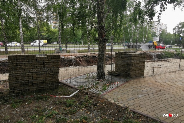 Раскопанный участок приведут в порядок к началу осени Раскопанный участок приведут в порядок к началу осени