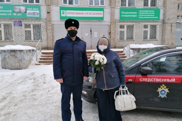 Женщину госпитализировали после звонка в СК Женщину госпитализировали после звонка в СК