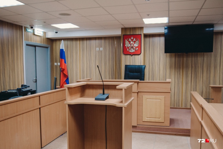 Сегодня над защитницей по делу о мошенничестве в особо крупном размере состоялся суд Сегодня над защитницей по делу о мошенничестве в особо крупном размере состоялся суд