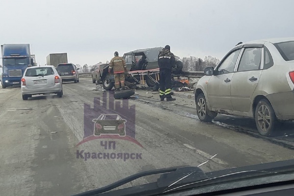 Водитель и пассажир госпитализированы Водитель и пассажир госпитализированы