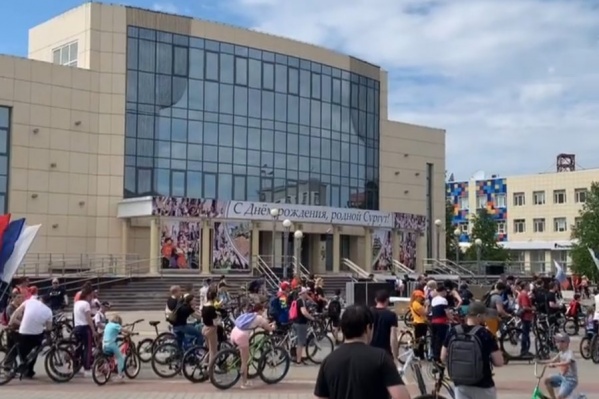 Отличная погода позволила многим сургутянам принять участие в велопробеге Отличная погода позволила многим сургутянам принять участие в велопробеге