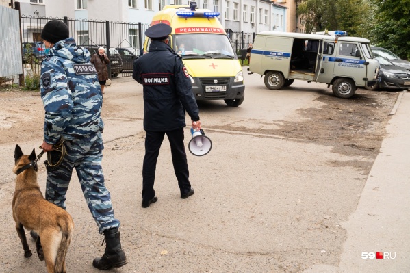Фото сделано в день ЧП в университете: после устроенной студентом стрельбы власти и заговорили о повышении безопасности Фото сделано в день ЧП в университете: после устроенной студентом стрельбы власти и заговорили о повышении безопасности