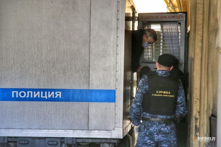 Главный нефролог Санкт-Петербурга задержан и дает показания