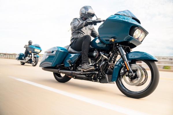 В салоне Harley-Davidson вы найдете всё, чтобы порадовать истинного любителя байков и скорости В салоне Harley-Davidson вы найдете всё, чтобы порадовать истинного любителя байков и скорости