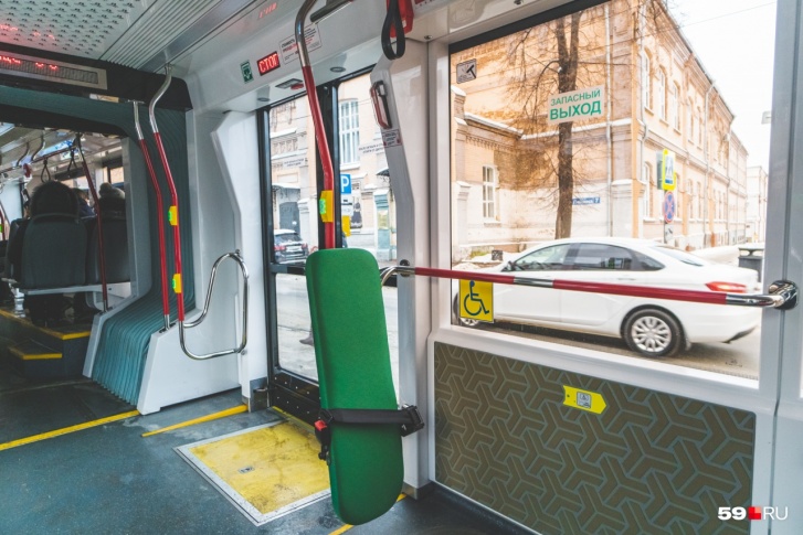 Тестировать оплату будут в трамваях маршрута <nobr class="_">№ 6</nobr>. Пассажирам нужно будет установить приложение, которое позволит наводить телефон на QR-код и совершать оплату