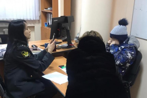 Ребенка отогревали в кабинете начальника Ребенка отогревали в кабинете начальника 