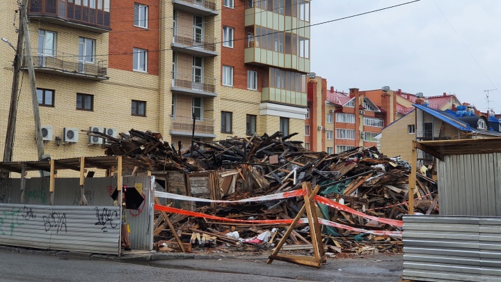 Точно реставрация? Почему восстановление дома Киселева в Архангельске началось с разбора здания