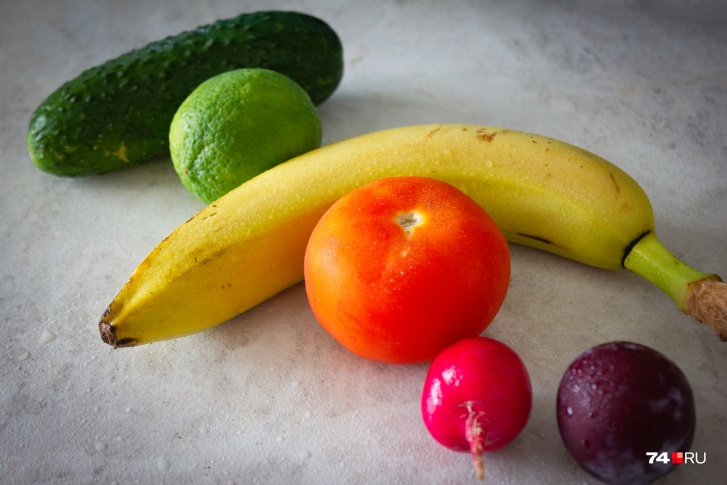 Хотя каждый цвет в продуктах несет в собой отдельную пользу, диетологи рекомендуют соблюдать баланс