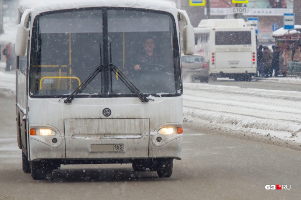 По словам чиновников, автобус <nobr class="_">№ 7</nobr> дублирует другие автобусы По словам чиновников, автобус <nobr class="_">№ 7</nobr> дублирует другие автобусы